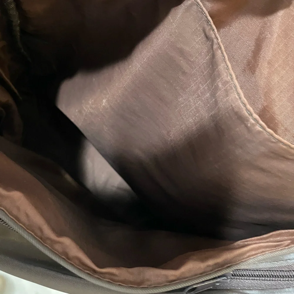 Kenneth Cole Reaction Dark Brown Messenger Bag